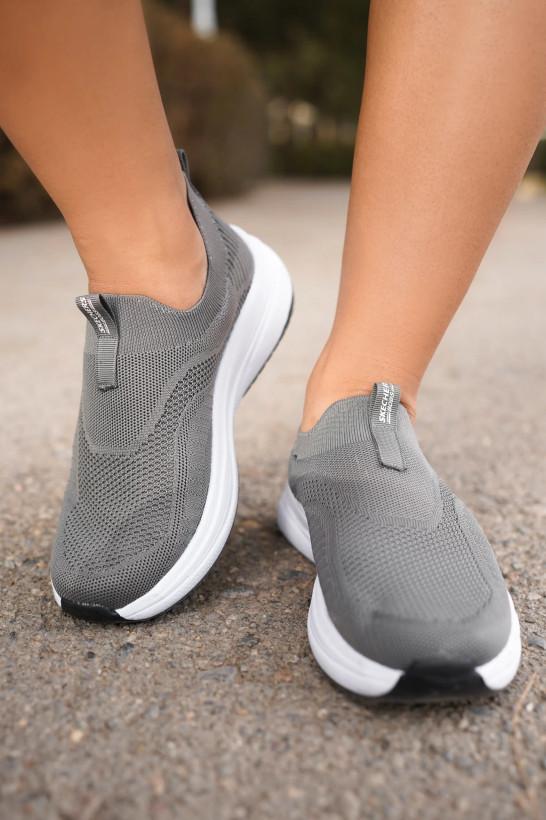 Skechers Max Cushion Gray