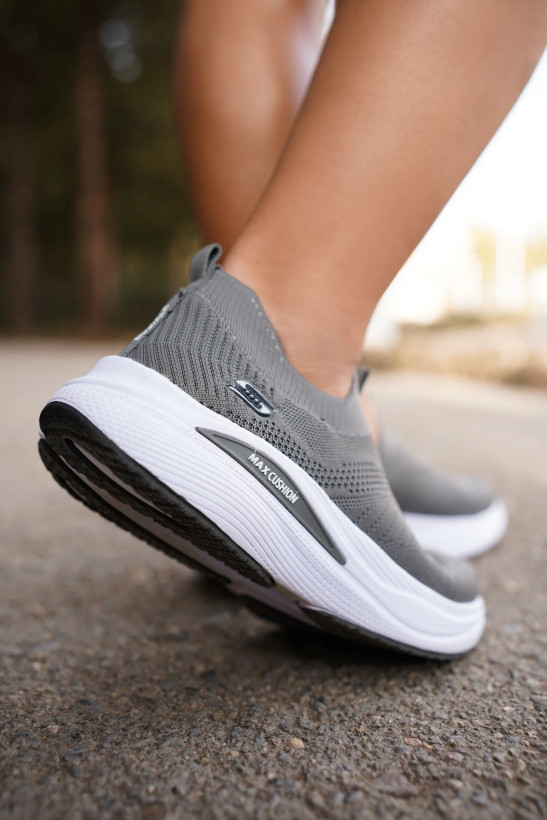 Skechers Max Cushion Gray