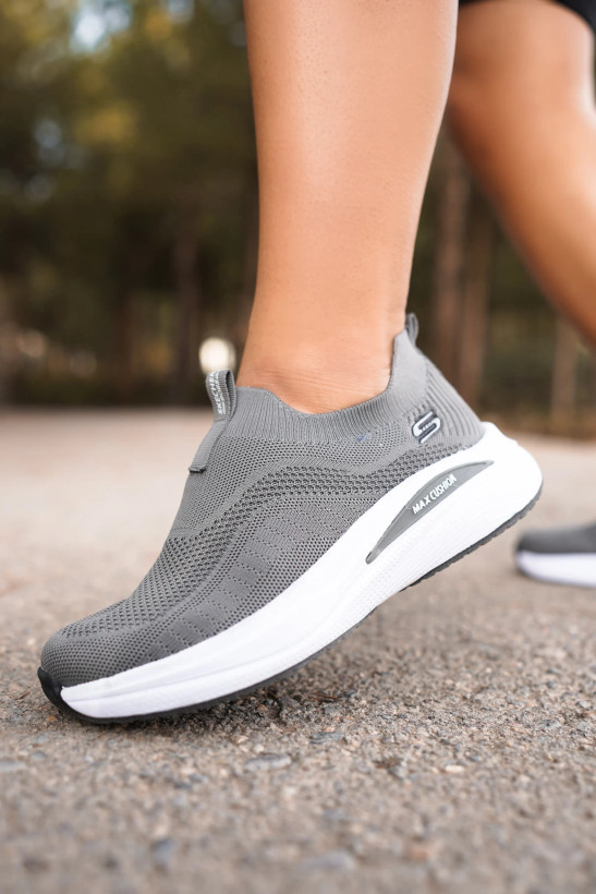 Skechers Max Cushion Gray