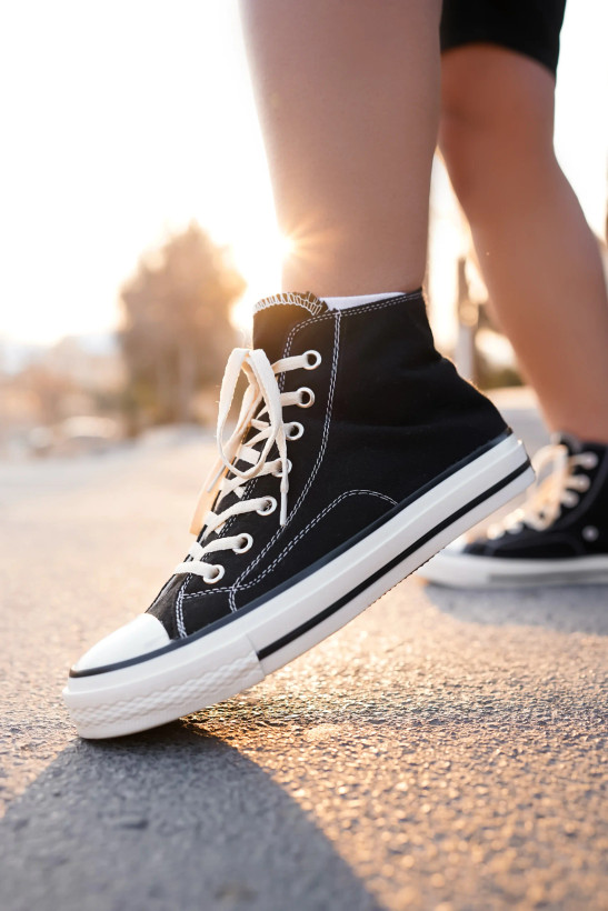 Converse All Star Black Cream